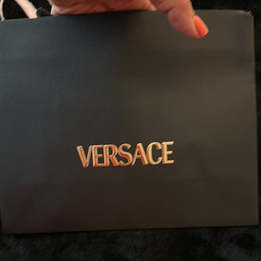Versace Luxury Black Box with Gold Logo - Picture 2 of 3